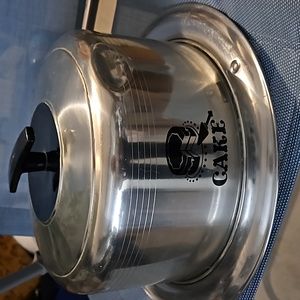 Vintage West Bend Cover Cake Plate Cake Carrier Locking Lid